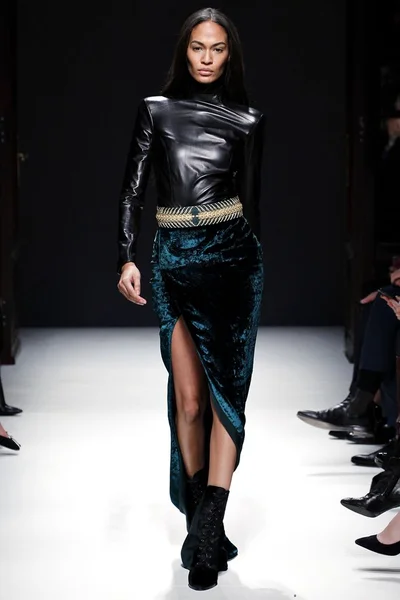 Look 33